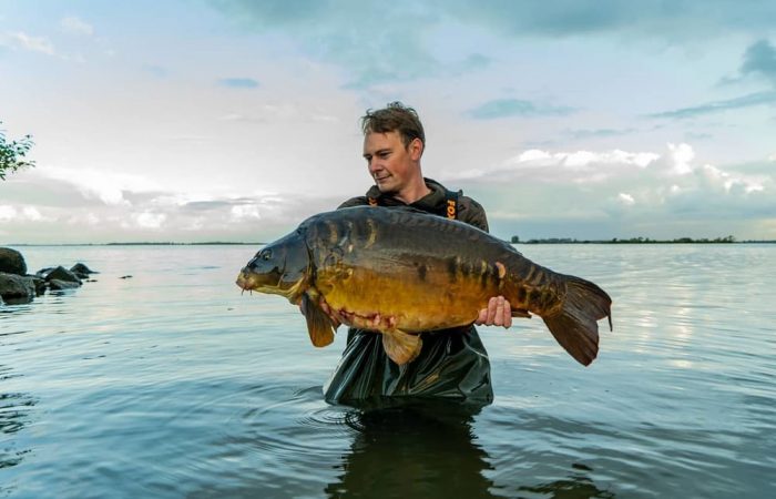 In vijf stappen effectief vissen op groot water – De aanpak van Emiel Geerts en Tom Onincx